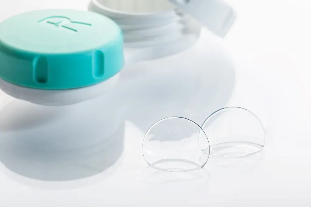 dobór soczewek kontaktowych