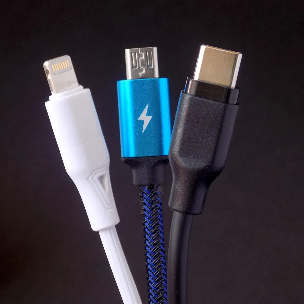 Czy każdy kabel USB ładuje tak samo