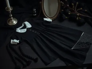 Jak zrobić strój Wednesday? Przewodnik krok po kroku